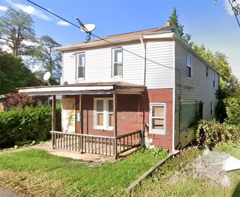 2017 Dowling St, Pittsburgh, PA 15210