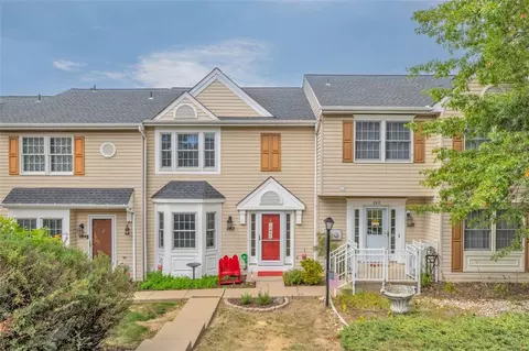 282 Cordial Dr, Bridgeville, PA 15017