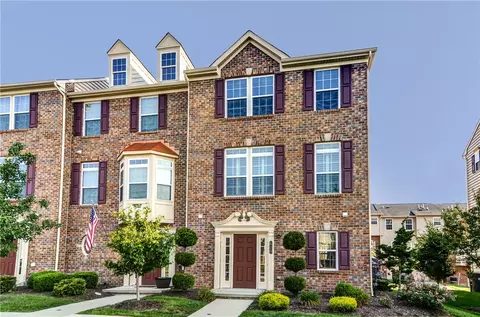 610 Fairgate Dr, Wexford, PA 15090