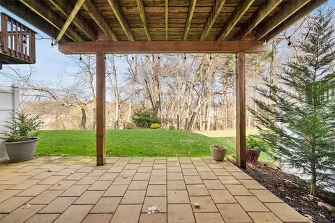 516 E Vanderbilt Dr, Mars, PA 16046 photo 31