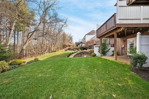 516 E Vanderbilt Dr, Mars, PA 16046 photo 33