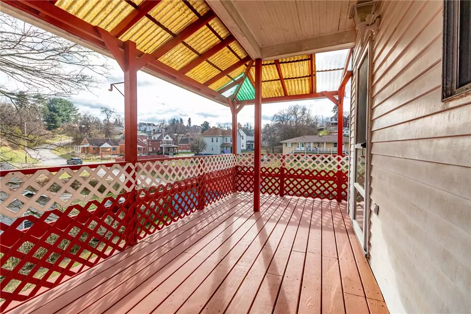  1149 Goldstrohm Ln, Duquesne, PA 15110 photo 2
