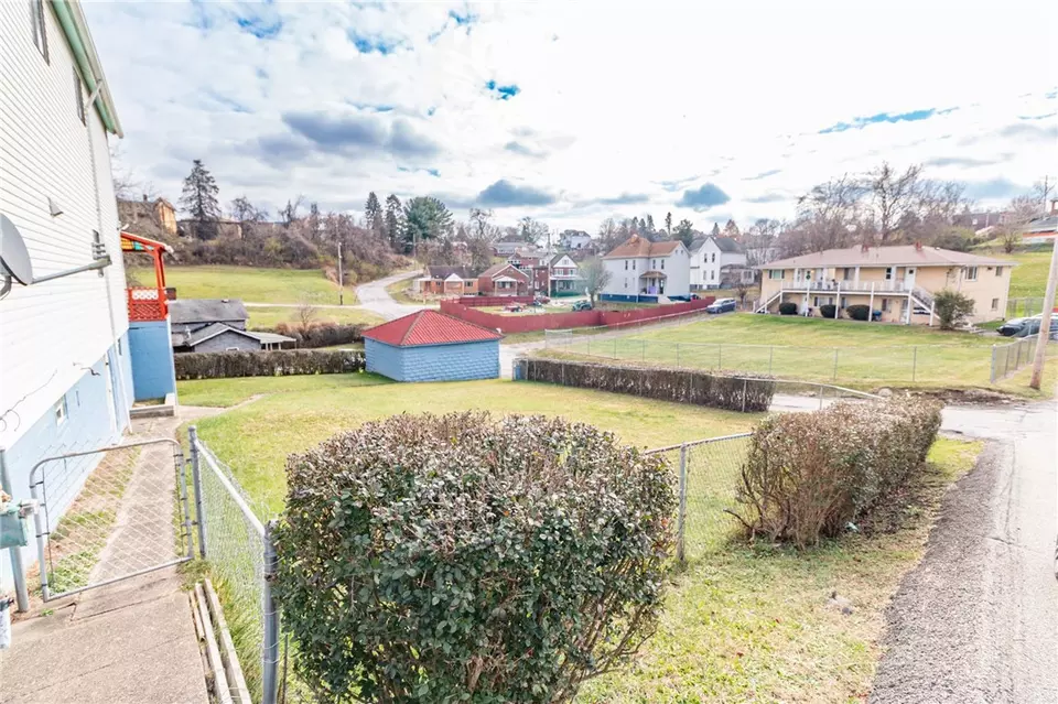  1149 Goldstrohm Ln, Duquesne, PA 15110 photo 27