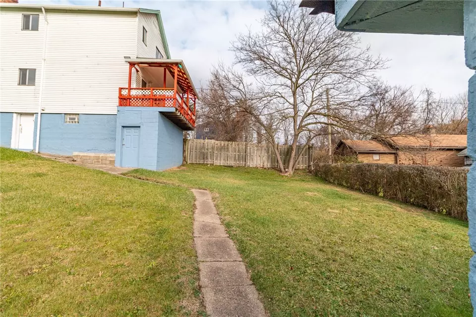  1149 Goldstrohm Ln, Duquesne, PA 15110 photo 32