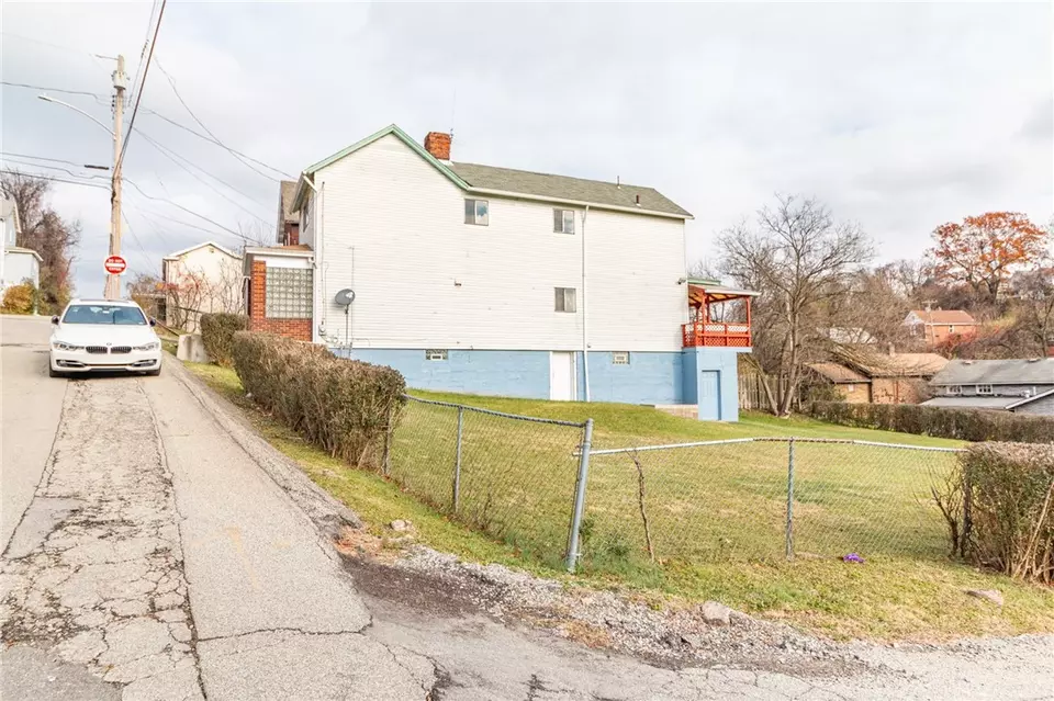  1149 Goldstrohm Ln, Duquesne, PA 15110 photo 35