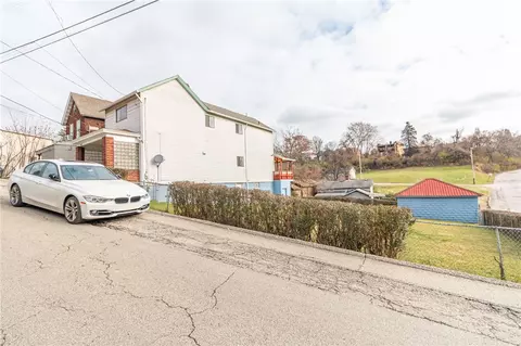 1149 Goldstrohm Ln, Duquesne, PA 15110