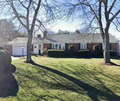 304 Franklin Dr, Pittsburgh, PA 15241
