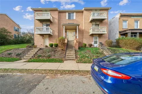 3289 Dawson St #9, Pittsburgh, PA 15213