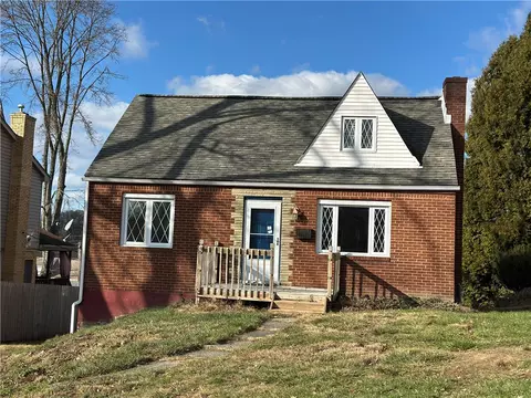 1956 Worcester Dr, Pittsburgh, PA 15243