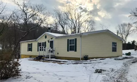 19 Grubbs Rd, Cheswick, PA 15024
