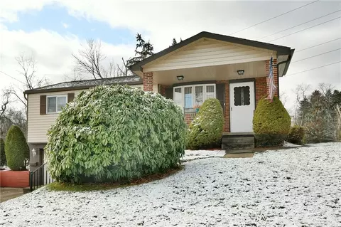 180 Ward Dr, North Huntingdon, PA 15642