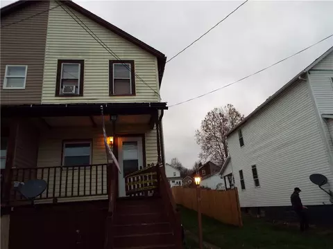 411 1st St, Vestaburg, PA 15368