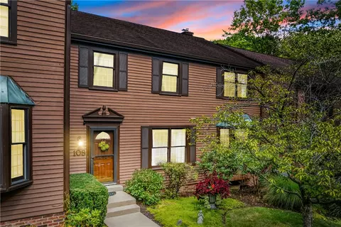 108 Saybrook Hbr, Bradford Woods, PA 15015