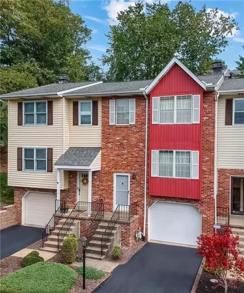 1366 Quail Run Cir, Bethel Park, PA 15102