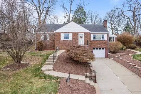226 Cambridge Rd, Bethel Park, PA 15102