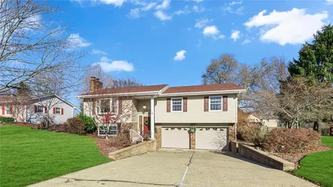 112 Bainbridge Dr, Aliquippa, PA 15001