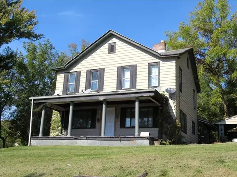 223 E Falls St, New Castle, PA 16101