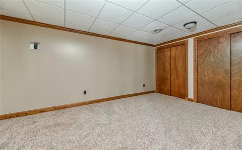 Bedroom - 175 Dance Hall, Apollo, PA 15613 photo 4 of 5