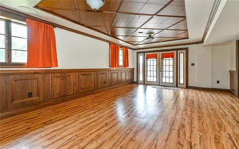 Living - 175 Dance Hall, Apollo, PA 15613 photo 7 of 7