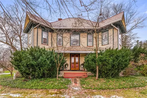 572 Mercer-new Wilmington Rd, Mercer, PA 16137