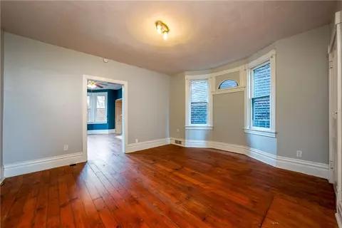 509 End, Pittsburgh, PA 15221 photo 8