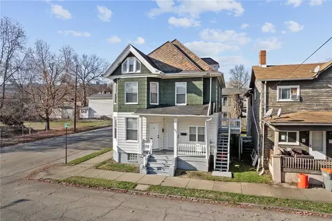 1035 3rd Ave, Beaver Falls, PA 15010