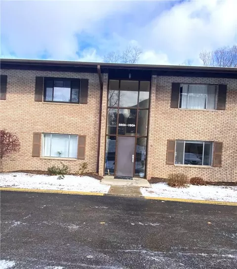 4065 Sanlin Dr, Coraopolis, PA 15108