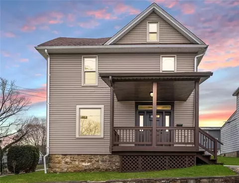 320 N Fairfield St, Ligonier, PA 15658