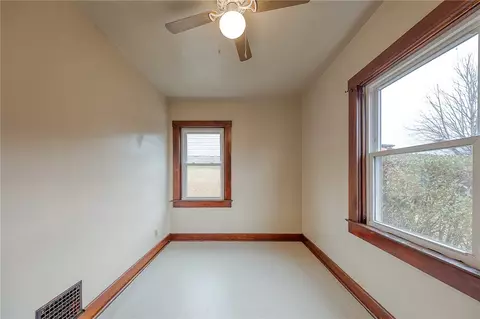 Bedroom - 1832 Devonshire Rd, Coraopolis, PA 15108 photo 3 of 4