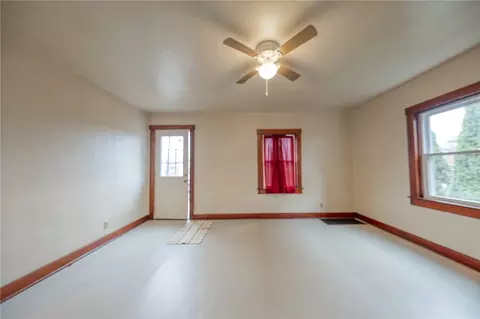Living - 1832 Devonshire Rd, Coraopolis, PA 15108 photo 3 of 3