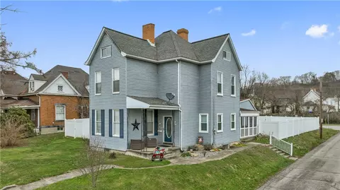 1635 4th Ave, New Brighton, PA 15066