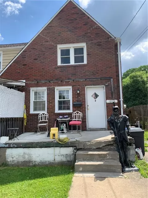 1210 Shadycrest Dr, Pittsburgh, PA 15216