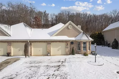 1203 Hunt Clb, Greensburg, PA 15601