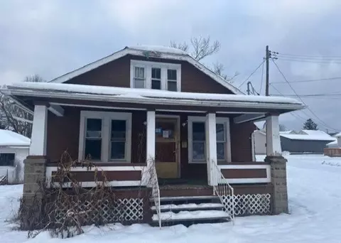 30 Front St, Franklin, PA 16323