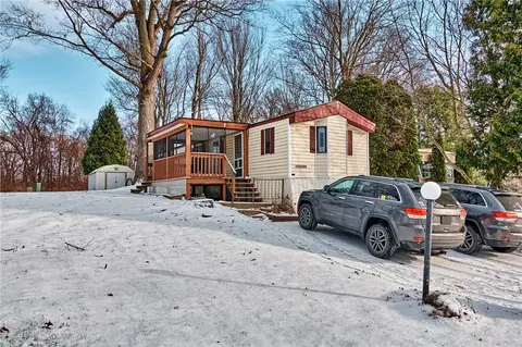 133 Moraine Dr, Portersville, PA 16051
