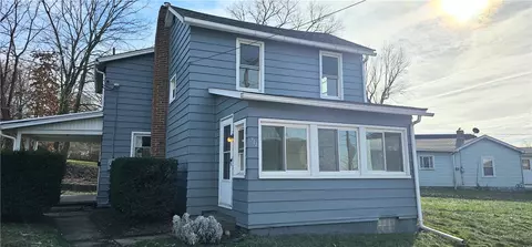744 Lathrop St, New Castle, PA 16101