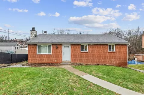110 Old Barn Dr, Verona, PA 15147