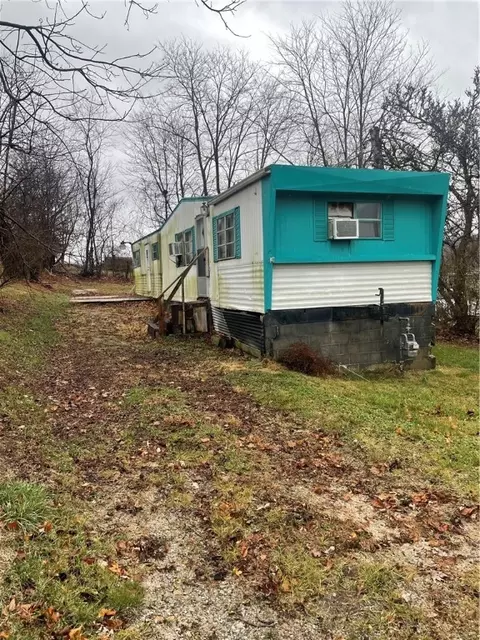 150 Wolf Ave, Washington, PA 15301