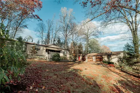 3239 Chestnut Ridge Rd, Penn Run, PA 15765