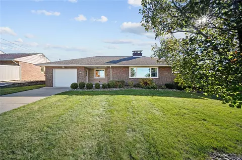 71 Victory Dr, Sharpsville, PA 16150