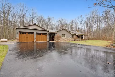 2121 Oak Ridge Dr, Champion, PA 15622