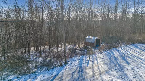 104 Lynwood Dr, Beaver, PA 15009