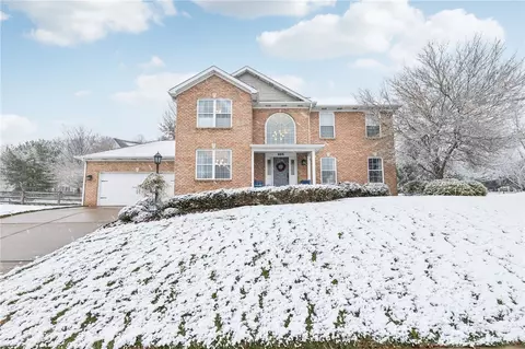 925 Northridge Dr, Seven Fields, PA 16046