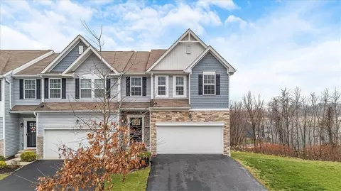 149 Lockheed Dr, Moon Twp, PA 15108