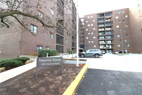 5600 Munhall Rd #210, Pittsburgh, PA 15217