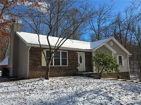 235 Smith Rd, Cabot, PA 16023