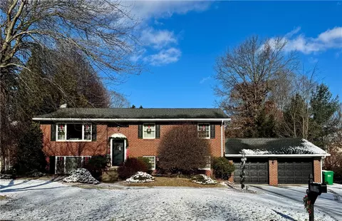 101 Lea Dr, Butler, PA 16001