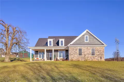 1024 Gombach Rd, Claridge, PA 15623