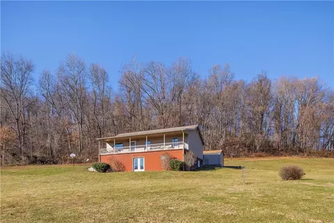 537 Old Route 51 Rd, Smock, PA 15480