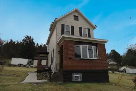 3152 State St, White Oak, PA 15131